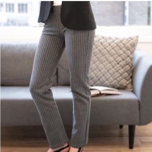 Betabrand Gray Pin Stripe Dress Pant Yoga Pants Pull On Straight Leg Size Medium